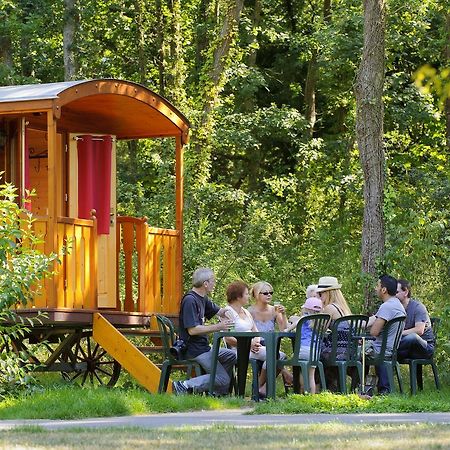 Вилла Roulottes De Bois Le Roi Экстерьер фото